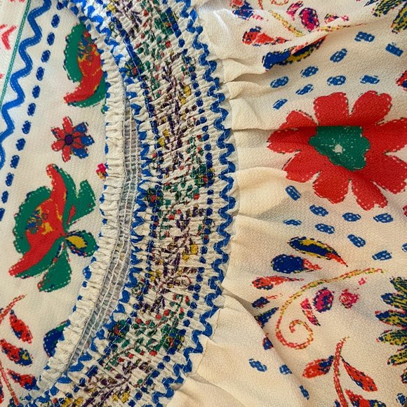 NEW with Tags - Flying Tomato - Off the Shoulder - Fun print Top - Picture 4 of 5